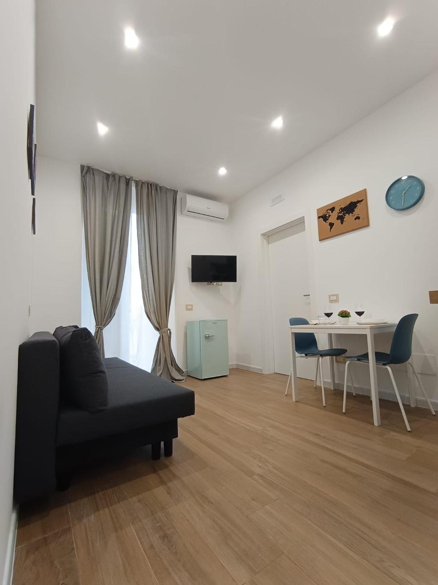 Dimora Crispi 70 Daire Bari Dış mekan fotoğraf